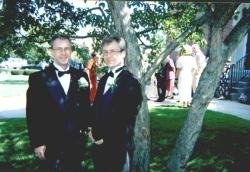 Tony is on the left- Joey is on the right.